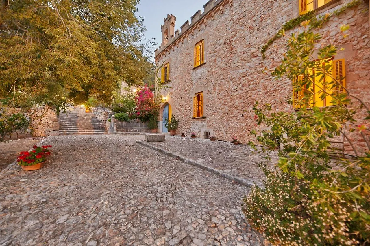 Farm stay Agroturismo Alqueria Blanca Bunyola