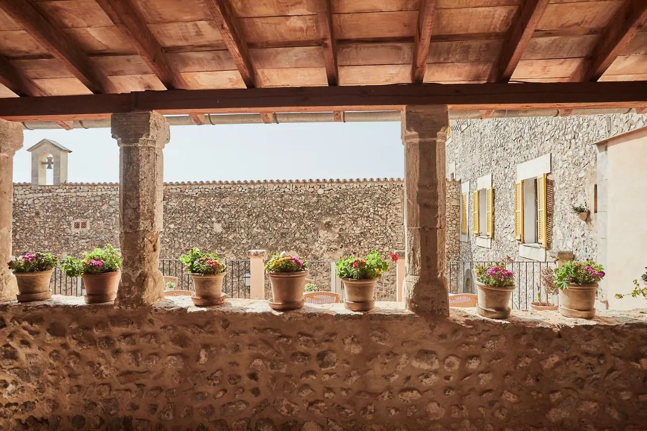 Farm stay Agroturismo Alqueria Blanca Bunyola Spain