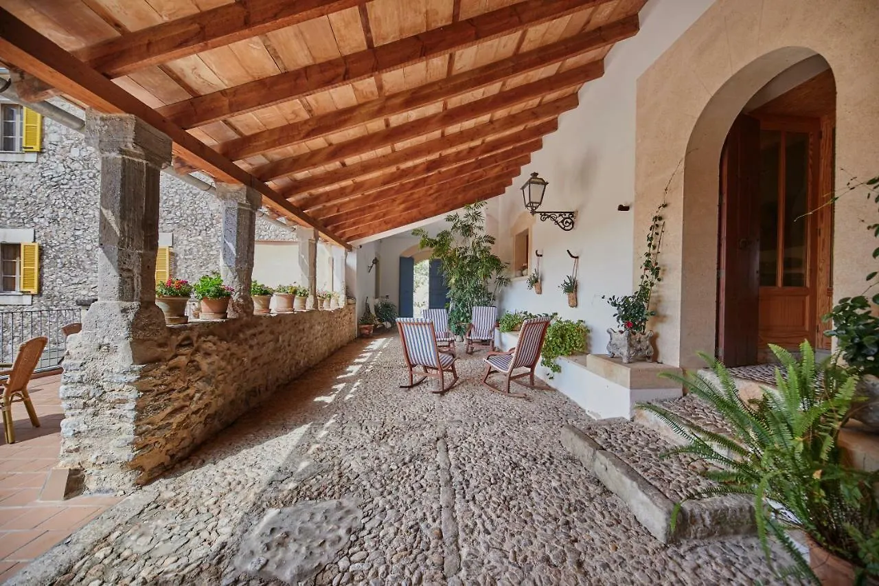 Farm stay Agroturismo Alqueria Blanca Bunyola